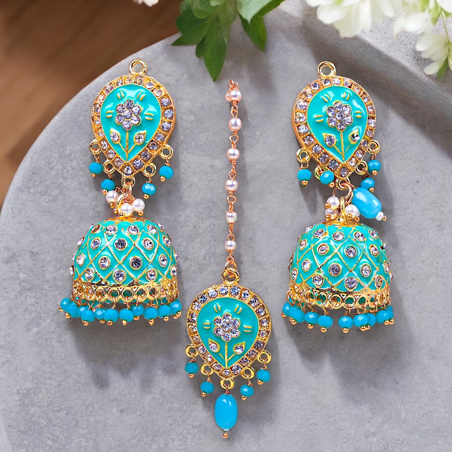 AQUA ADITI TIKKA SET