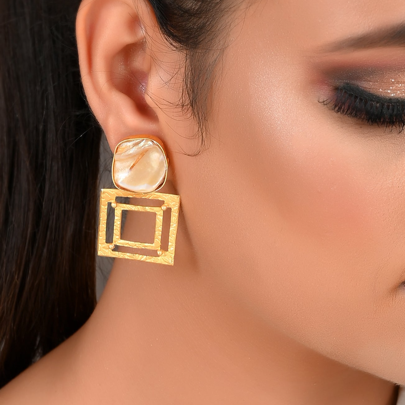 BAROQUE KARLI EARRING