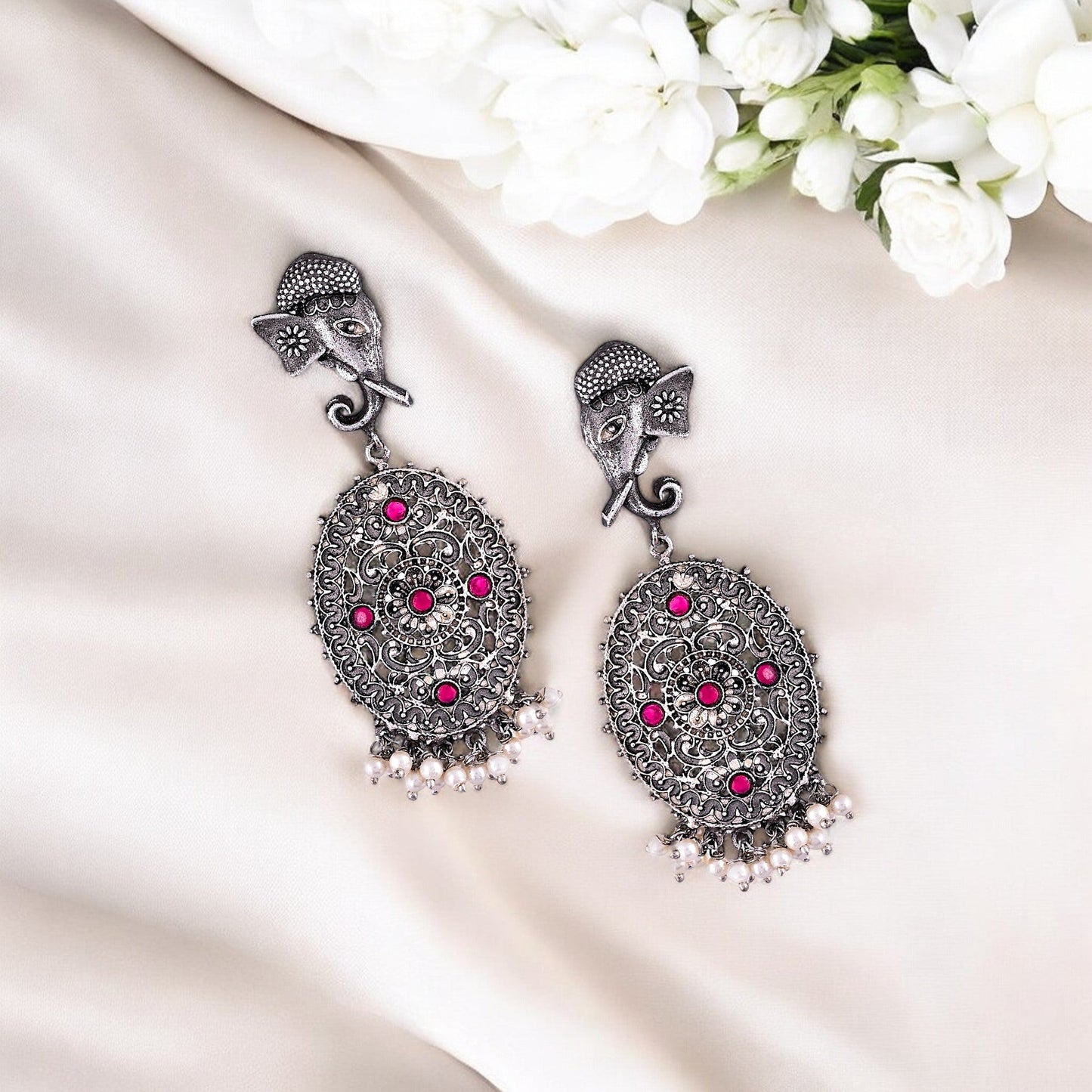 CHERRY LUNA EARRING
