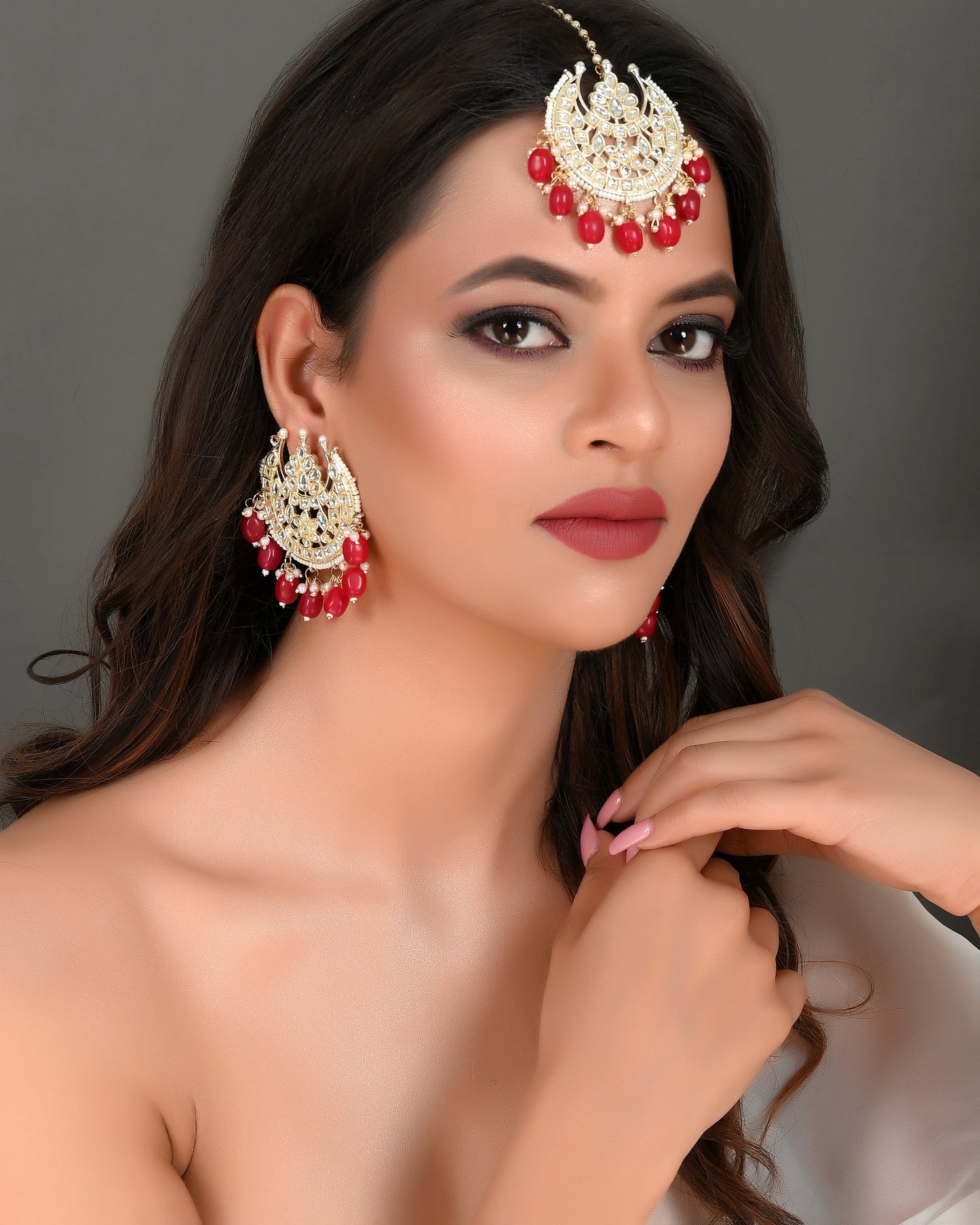 RED ADORE CHANDBALI SET