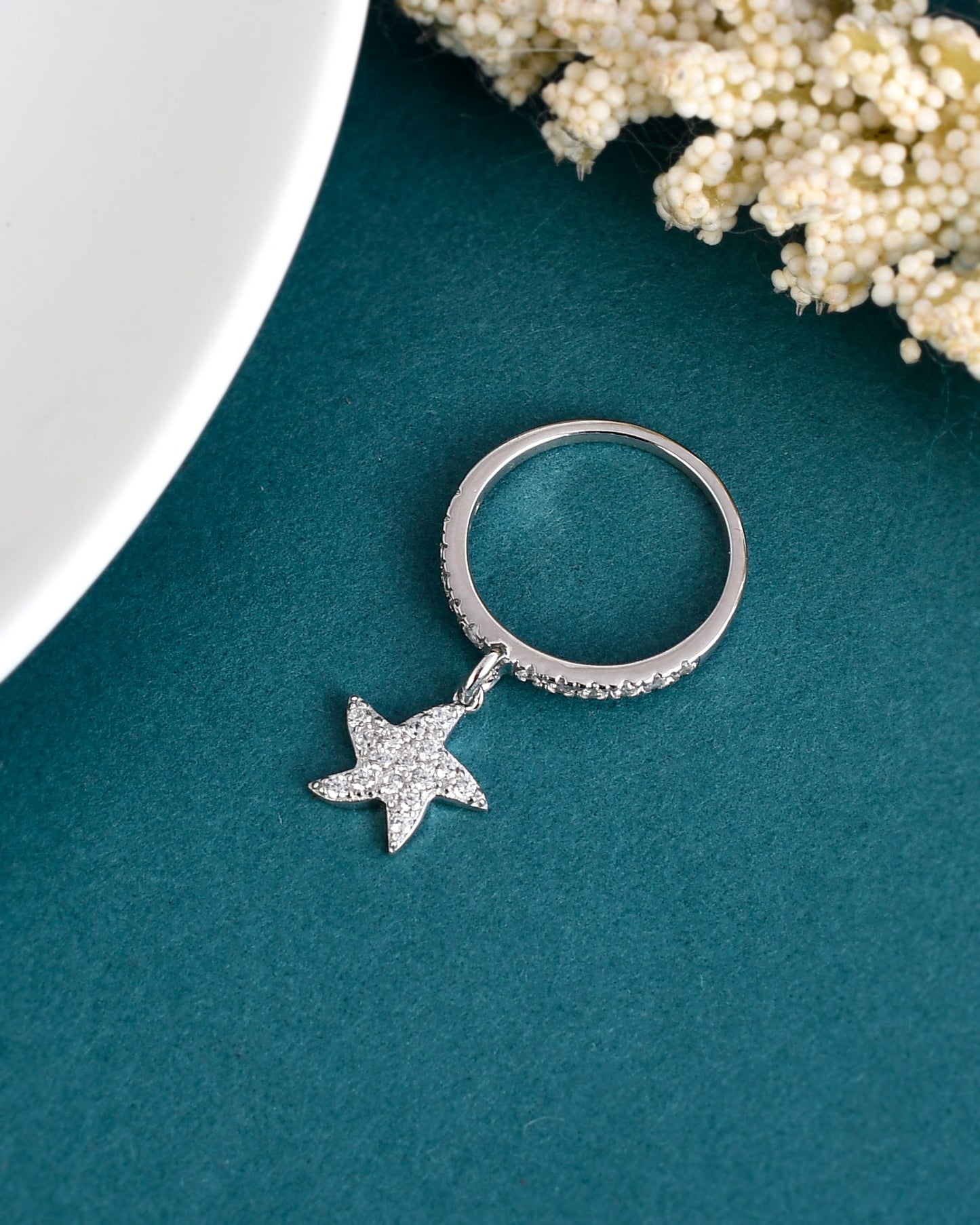 SILVER DIAMOND PENDANT STARFISH RING