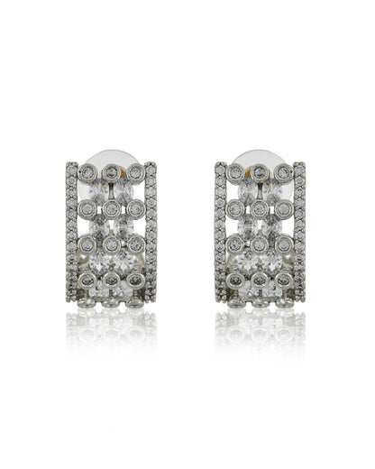 AD DOTS J EARRING