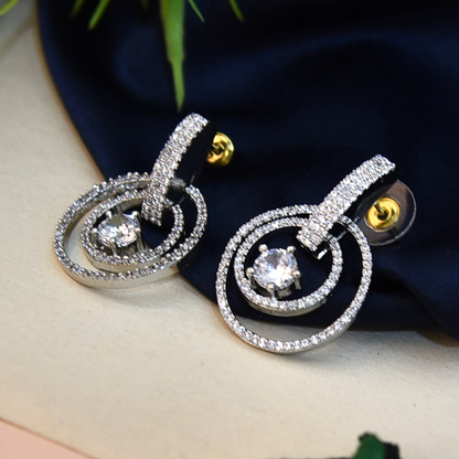 AD DOUBLE LOOP EARRING