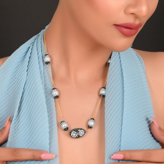BLACK VALARIE NECKLACE