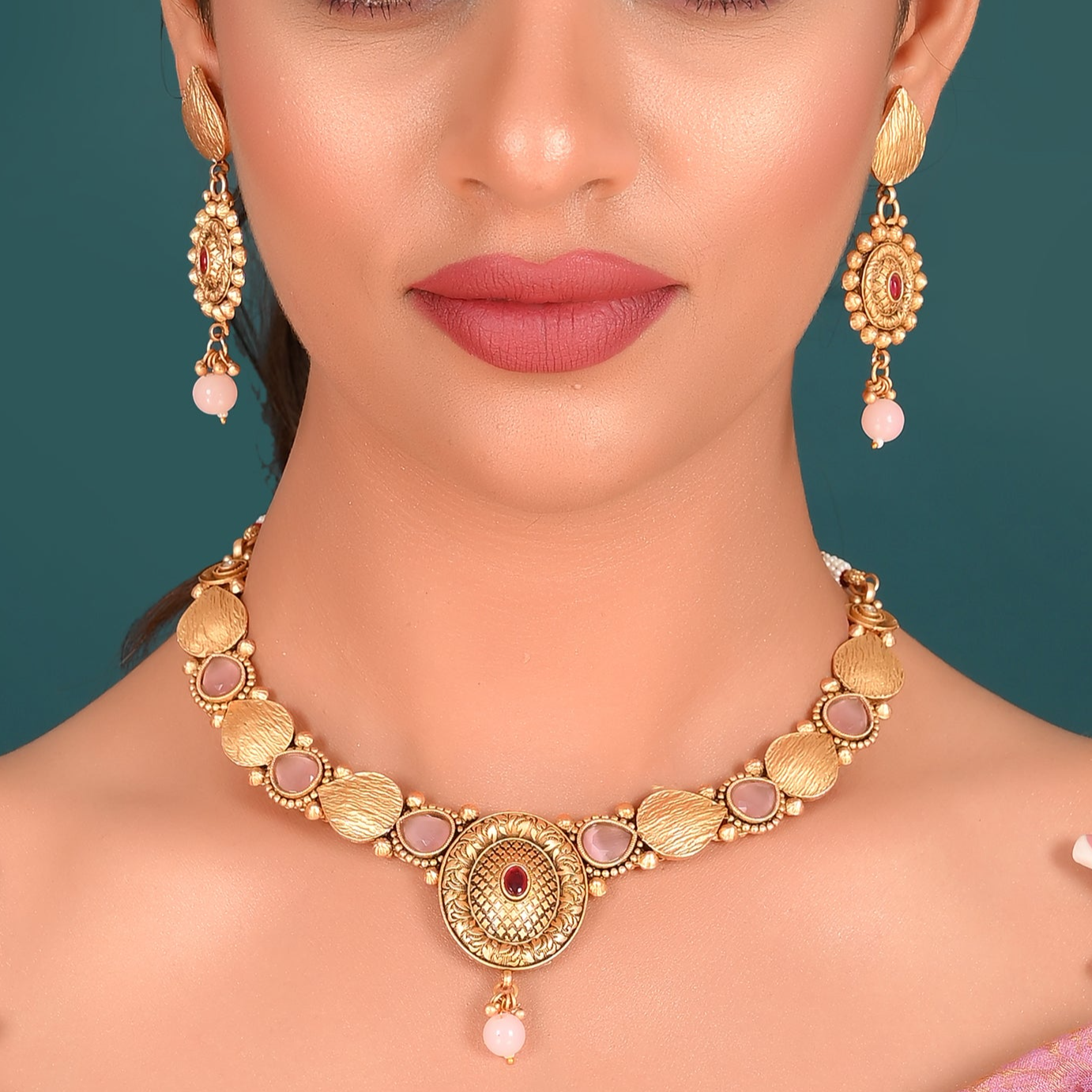 BLUSH JANET NECKLACE SET