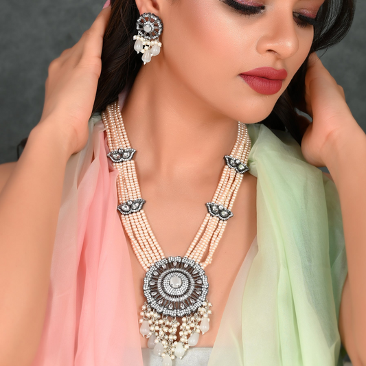CREAM ARINA NECKLACE SET