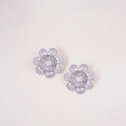 TRIVIA FLOWER EARRING