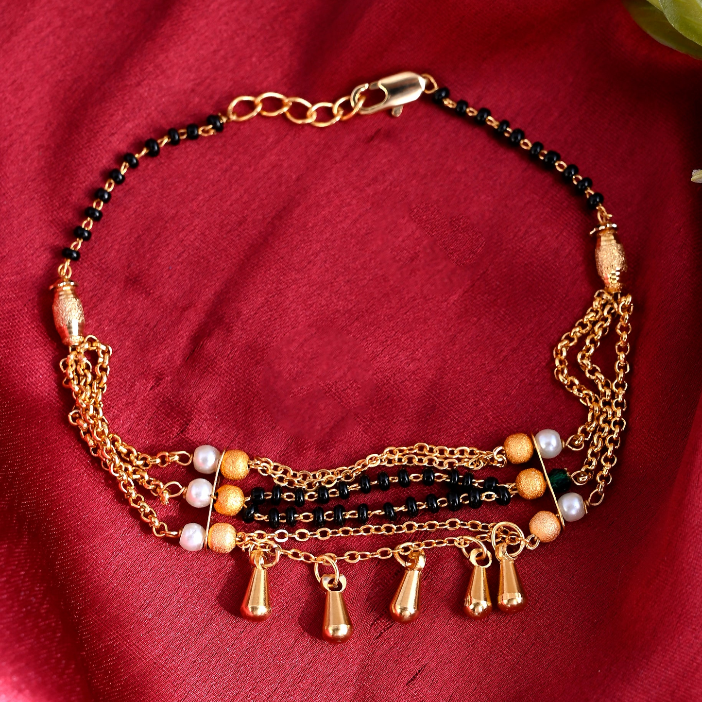 AINNI MANGALSUTRA BRACELET
