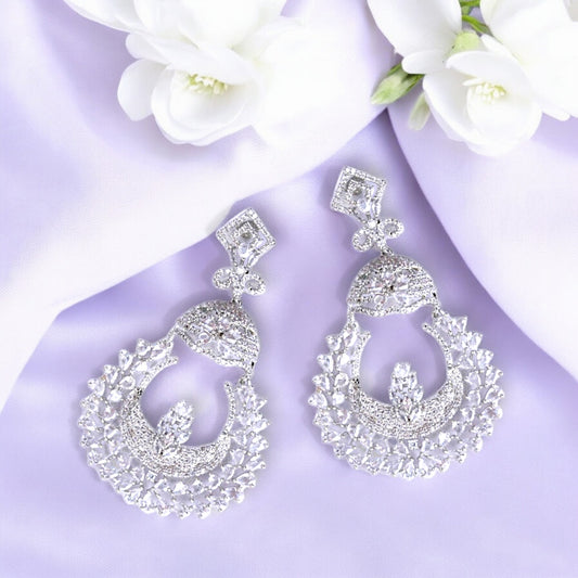 PRISITINE PETAL EARRING