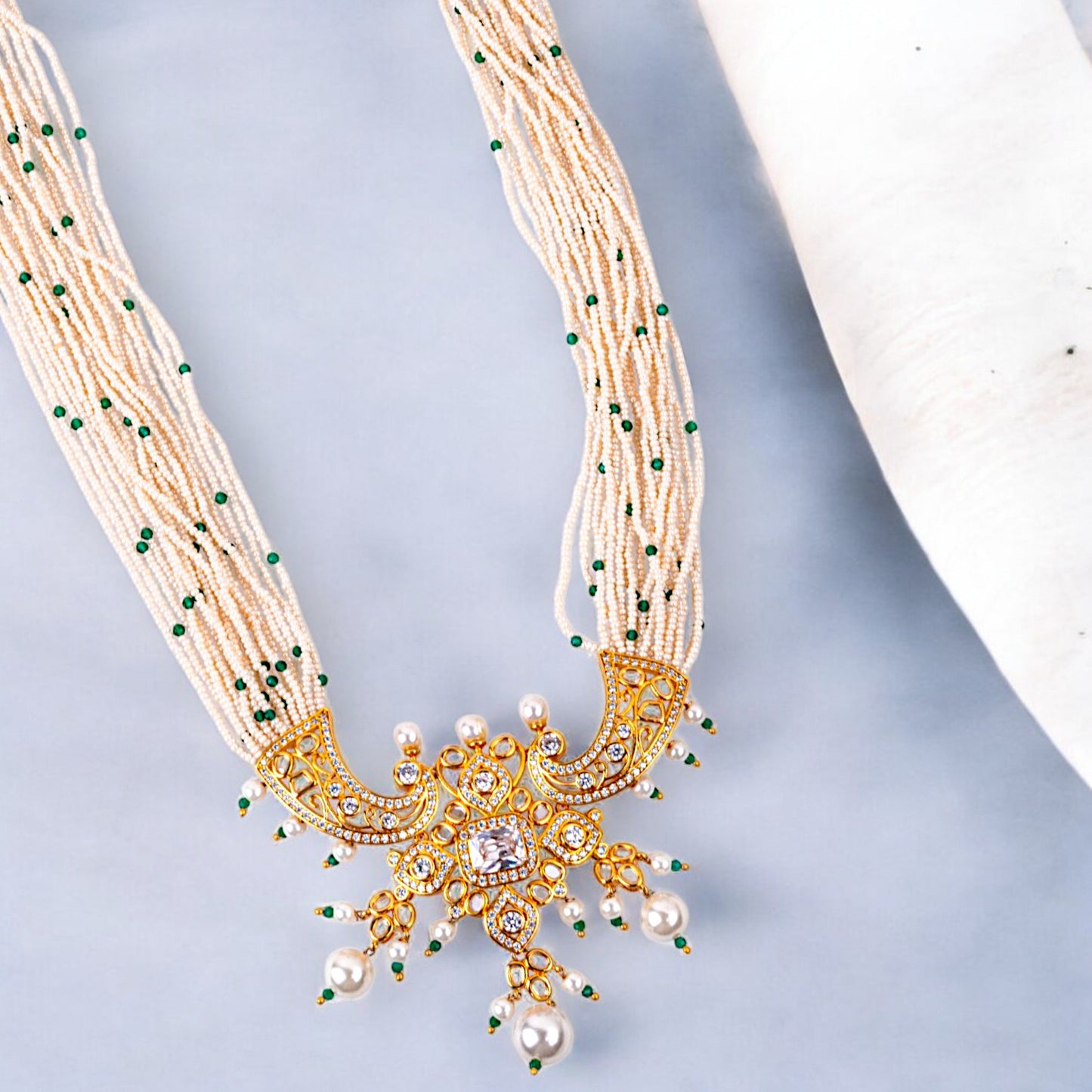 GREEN AD VAMIKA NECKLACE SET