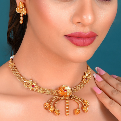 GOLDEN JENNIFER NECKLACE SET