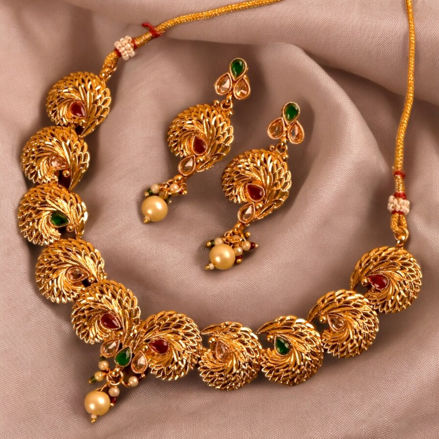 GOLDEN JEMMA NECKLACE SET