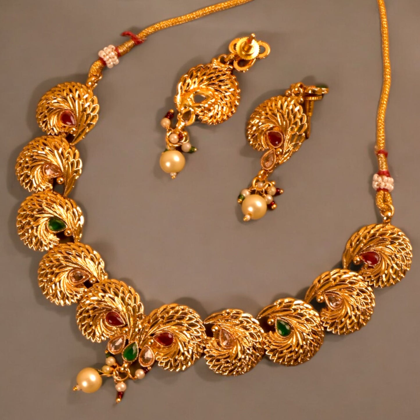 GOLDEN JEMMA NECKLACE SET