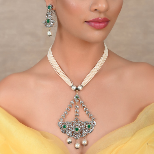 GREEN AD UNNATI NECKLACE SET
