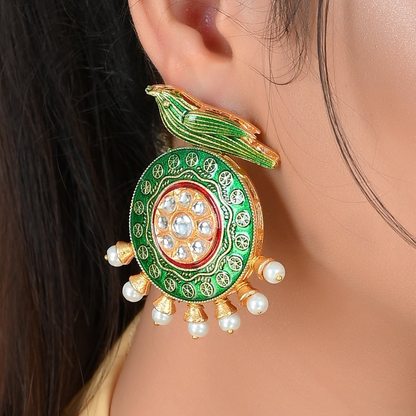 GREEN PARROT HANGING