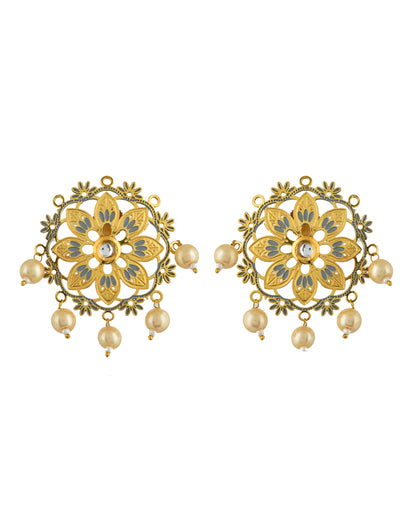 GREY MARGARET EARRING