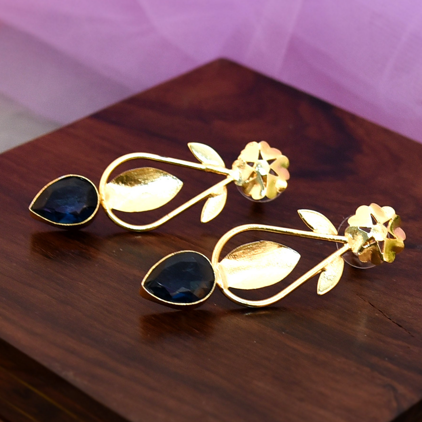 INDIGO LAKSHITA EARRING