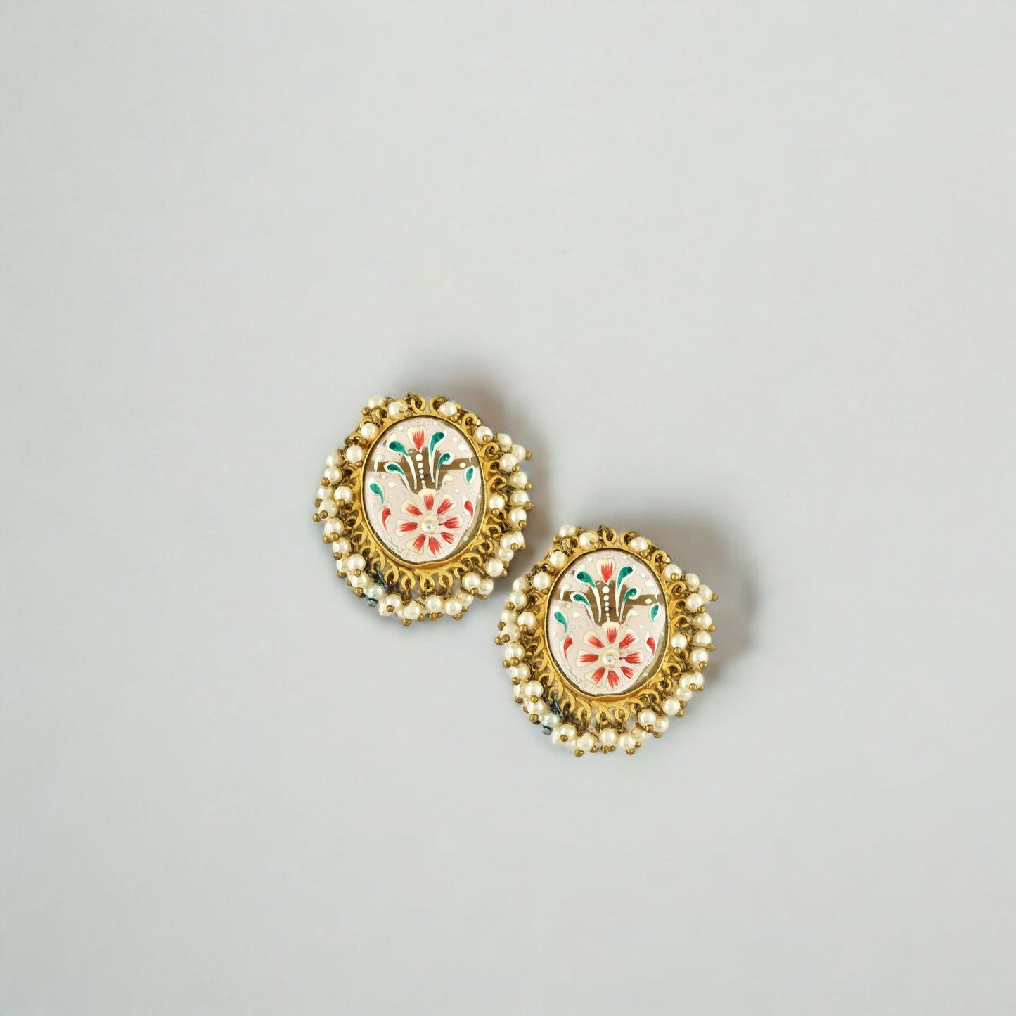 PEACH LENA STUDS