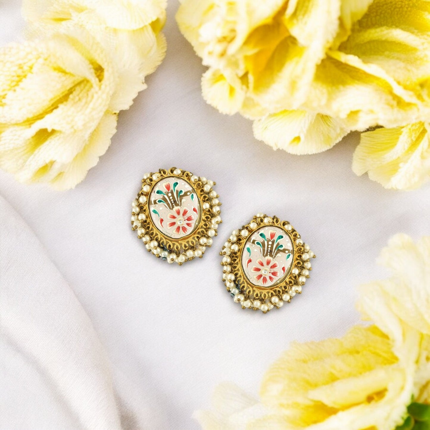 PEACH LENA STUDS