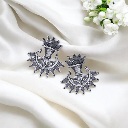 PEACOCK LILA STUDS