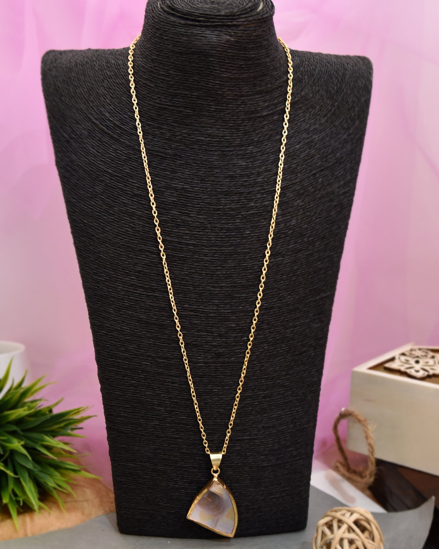 PEARL NATALIE NECKLACE