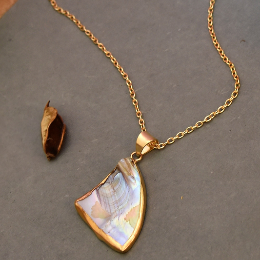PEARL NATALIE NECKLACE