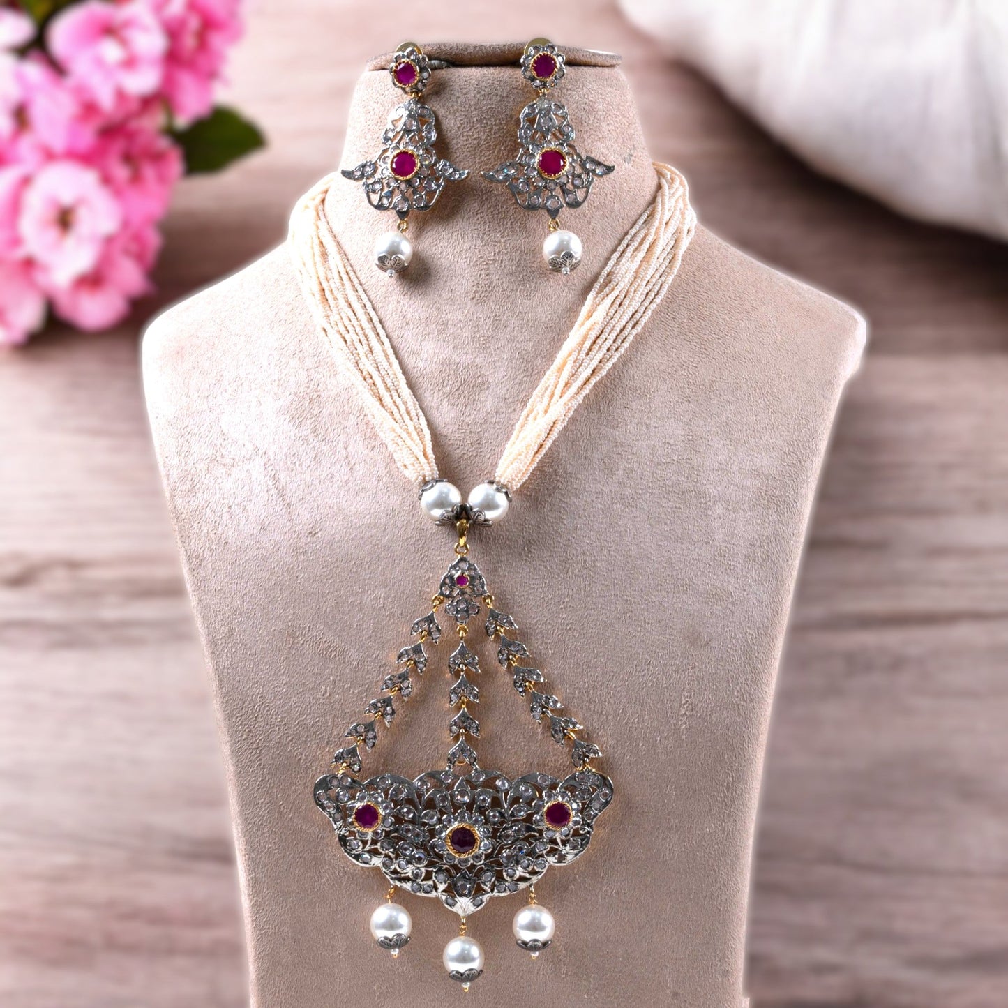 RED AD UNNATI NECKLACE SET