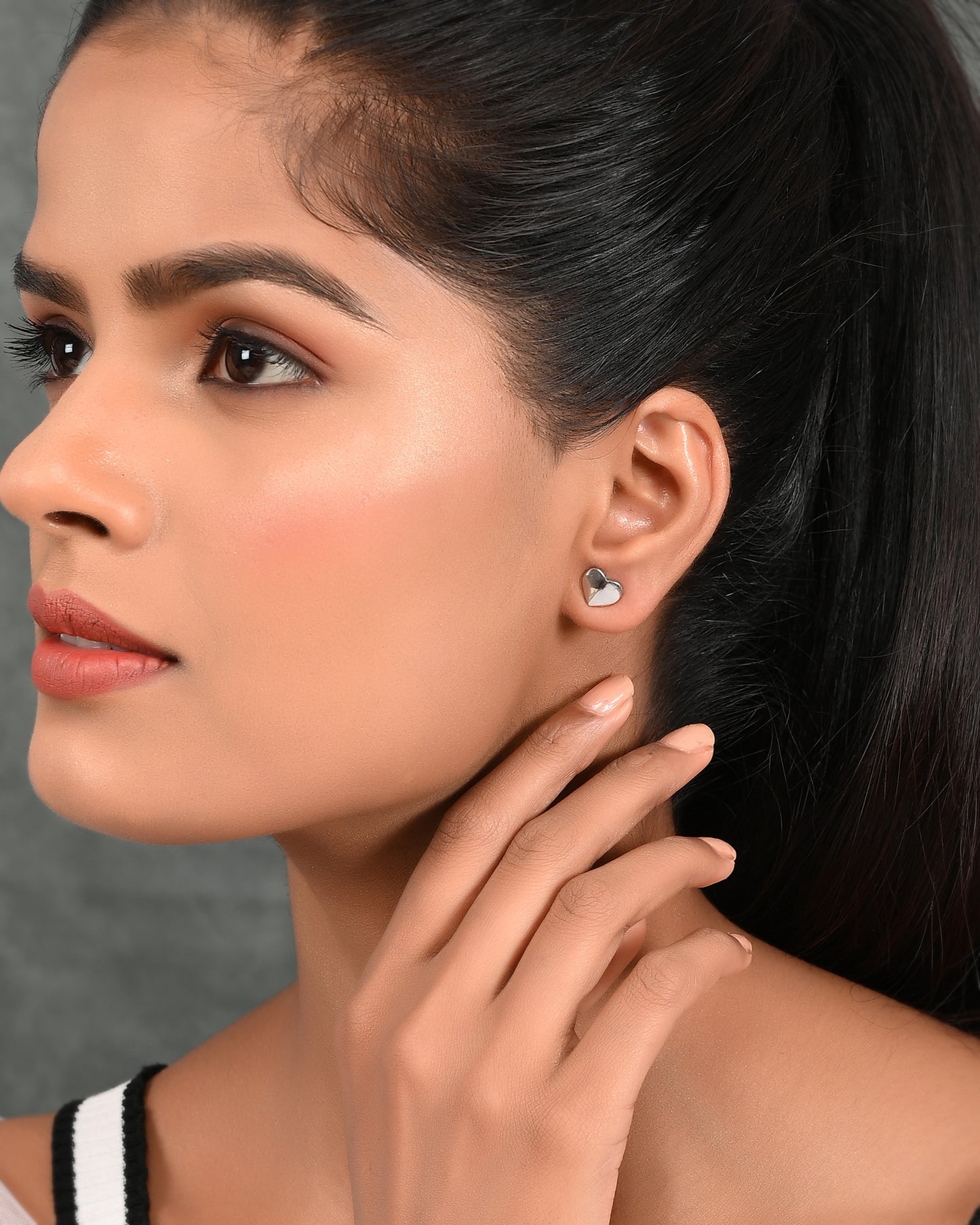 SILVER BLOOMED HEART EARRINGS