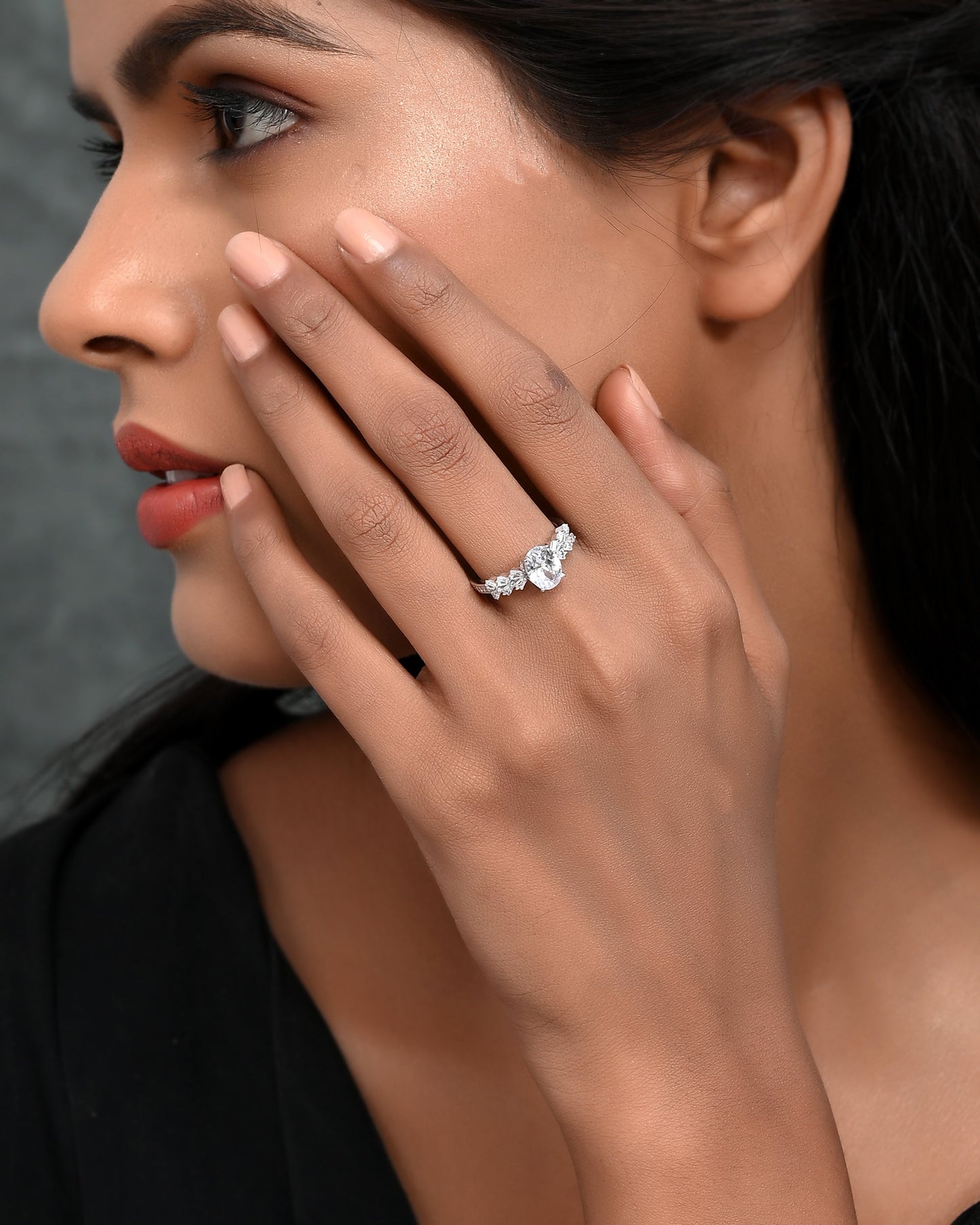 SILVER CLASSIC OVAL DIAMOND RING
