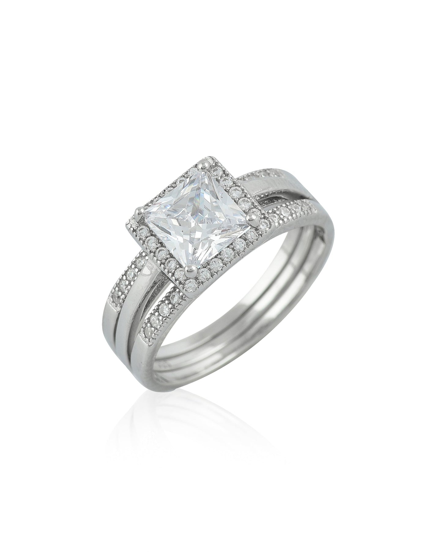 SILVER DIAMOND INTERLOCKED RING