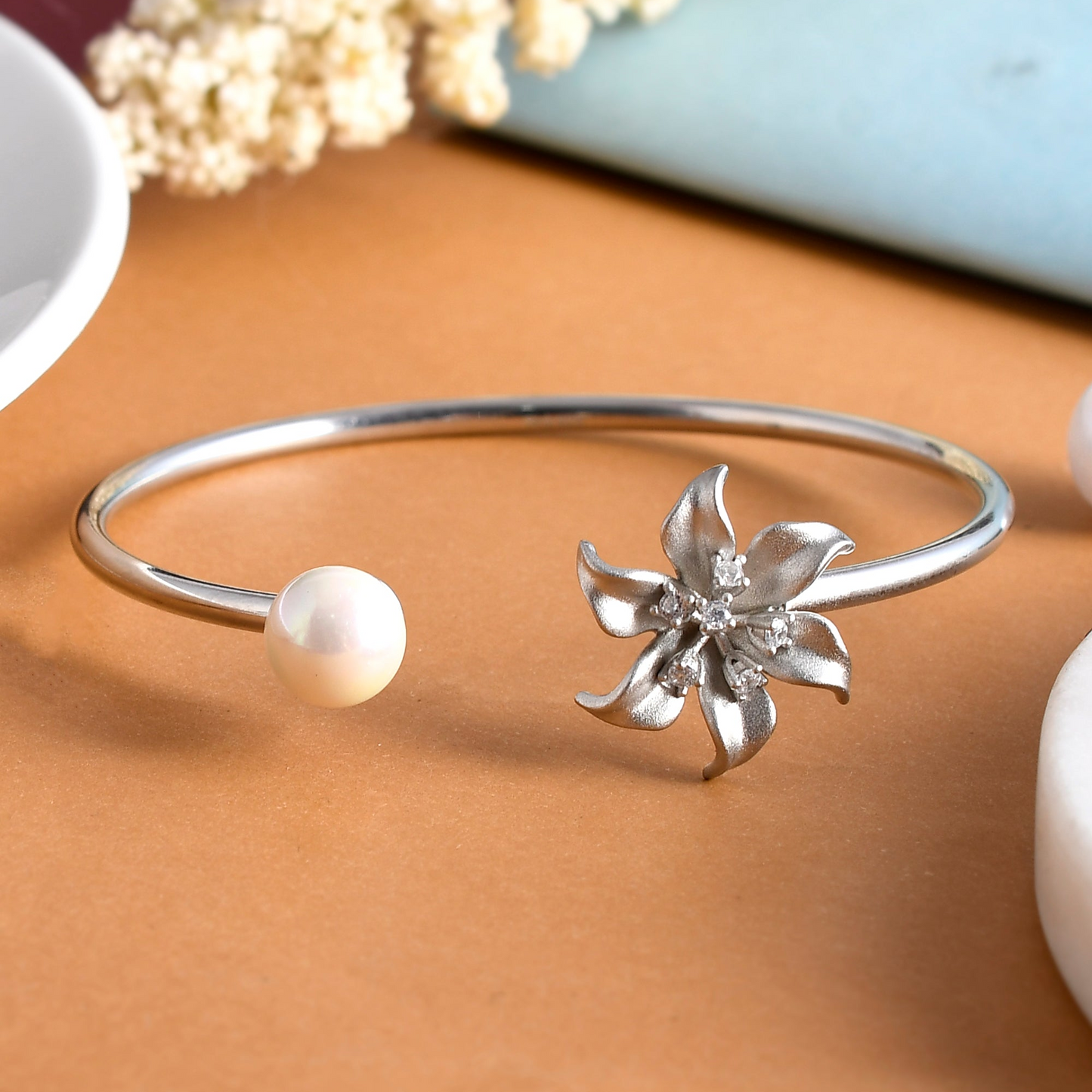 SILVER FLORA PEARL BRACELET