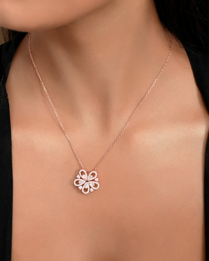 SILVER PENTA FLORAL ROSEGOLD NECKLACE