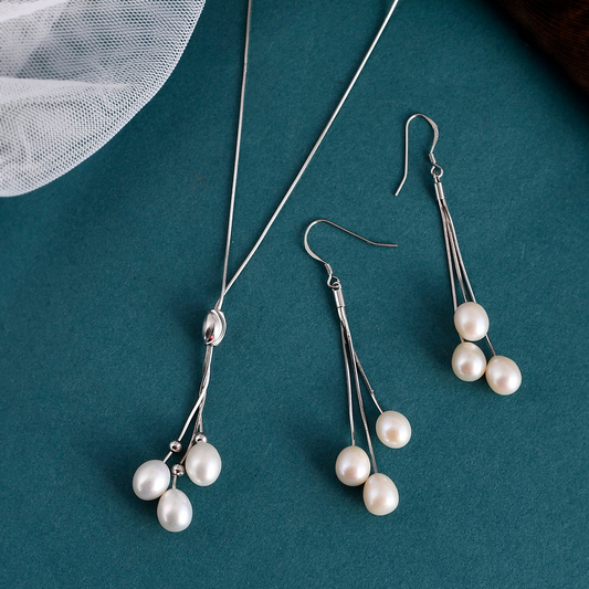 SILVER TRIPEARL ERA NECKLACE SET