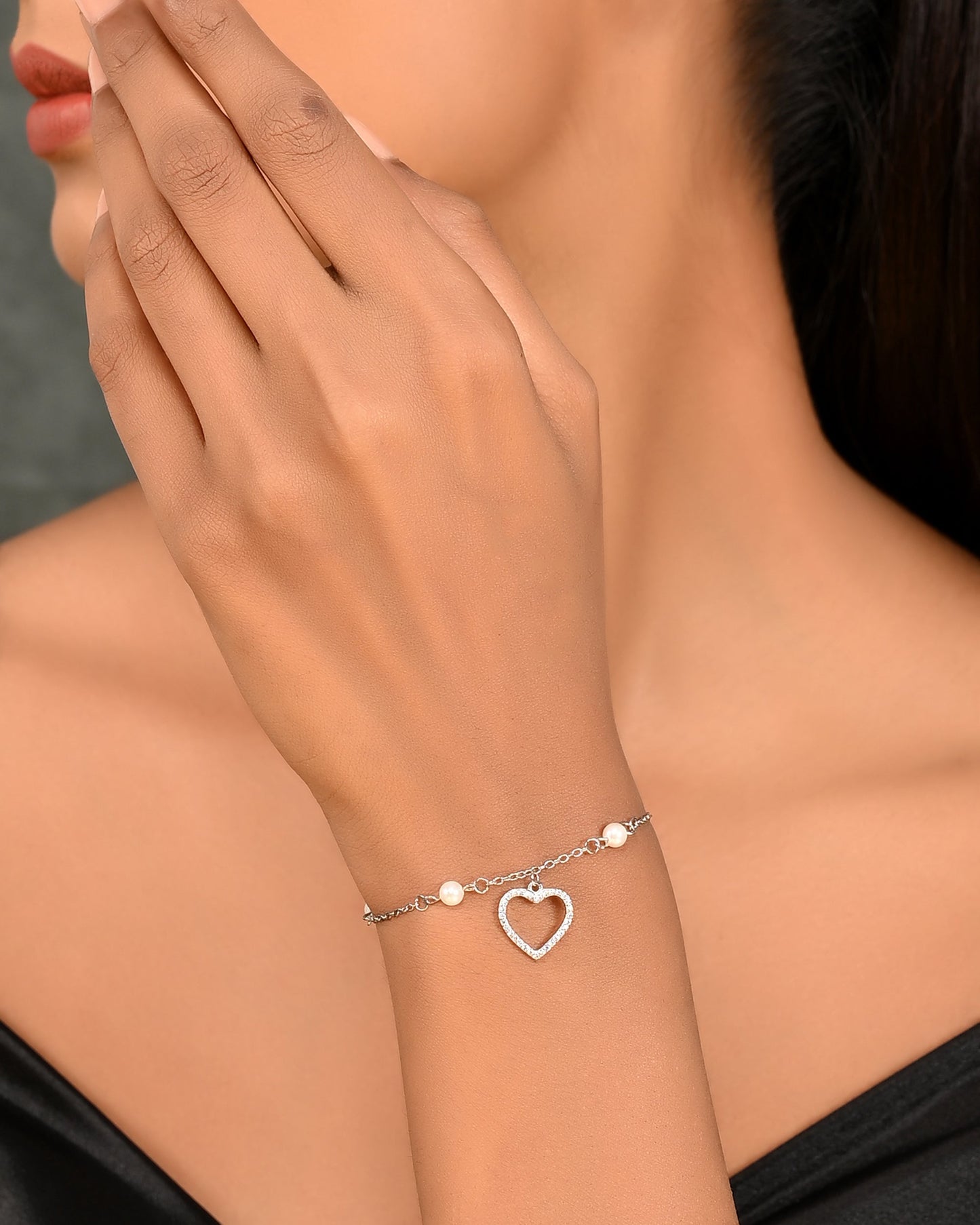 SILVER PEARL HEART BRACELET